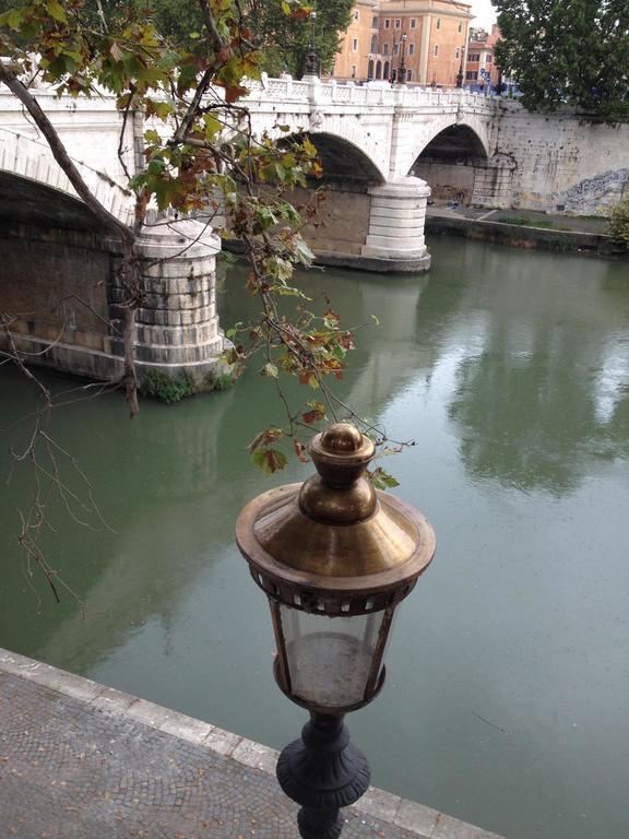 Over The Tiber Loft Rome Ruang foto