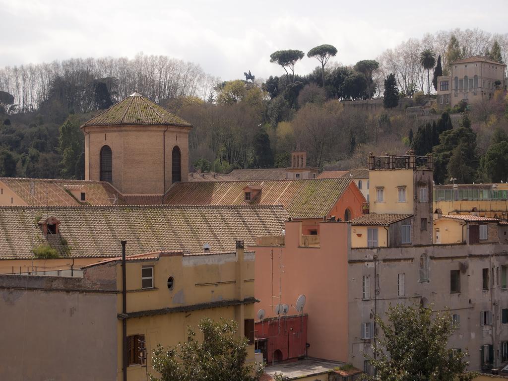 Over The Tiber Loft Rome Bagian luar foto